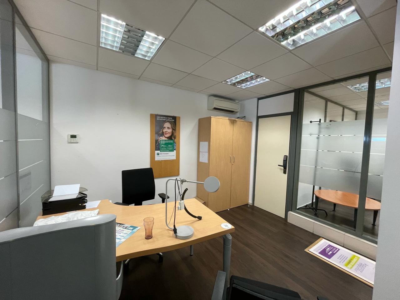 Commerce Marseille 173m² Vente commerce Marseille Bouches-du-Rhône OVCOM2533209 1